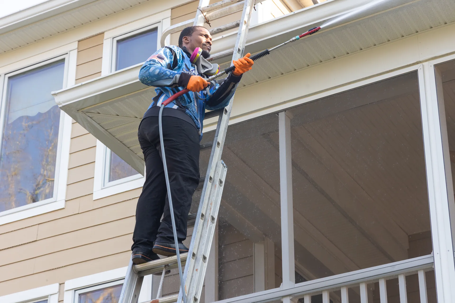 Overflowing Gutters During Rain? The Warning Signs Homeowners Miss