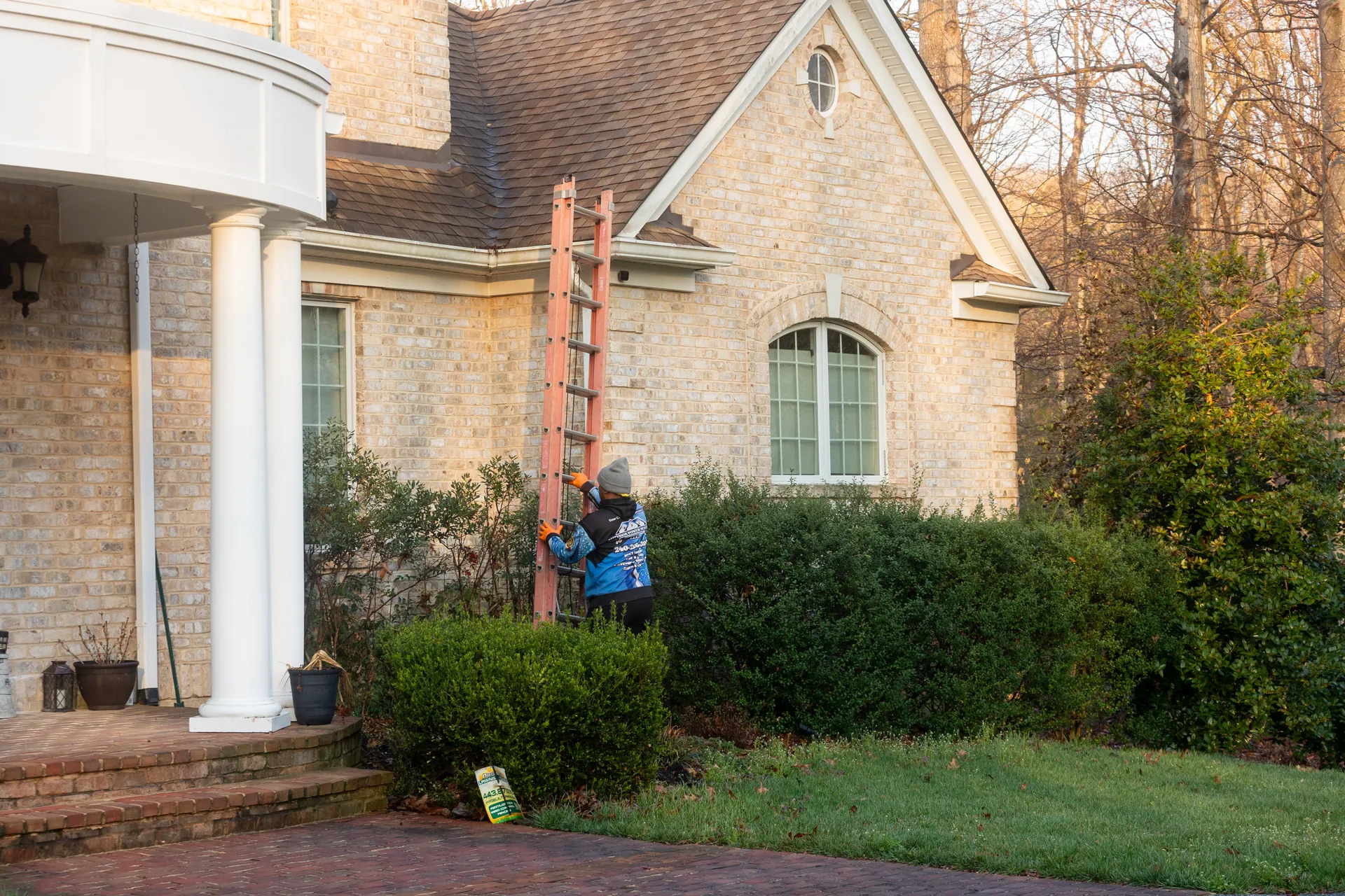 Commercial Building Still Streaky After Pressure Washing? Here’s Why